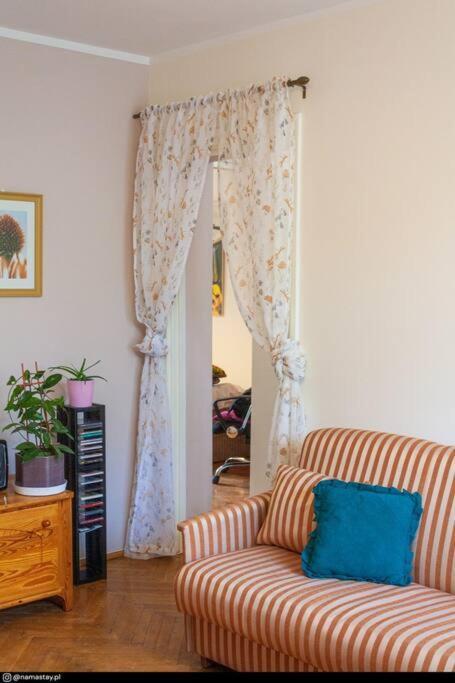Spacious Retro Flat Close To National Stadium Varsovia Exterior foto